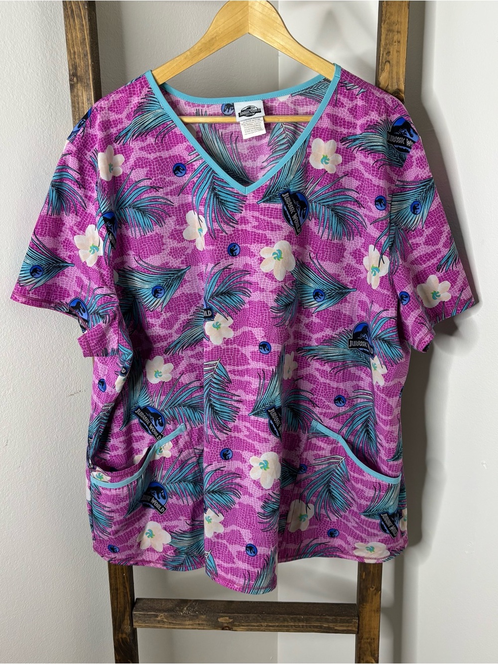 Jurassic World Park Dinosaur Scrub Top Size 3X